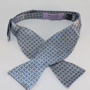 NEW Lanae Joy Silk Adjustable Bow Tie Bowtie / Blue Silver / Privat…